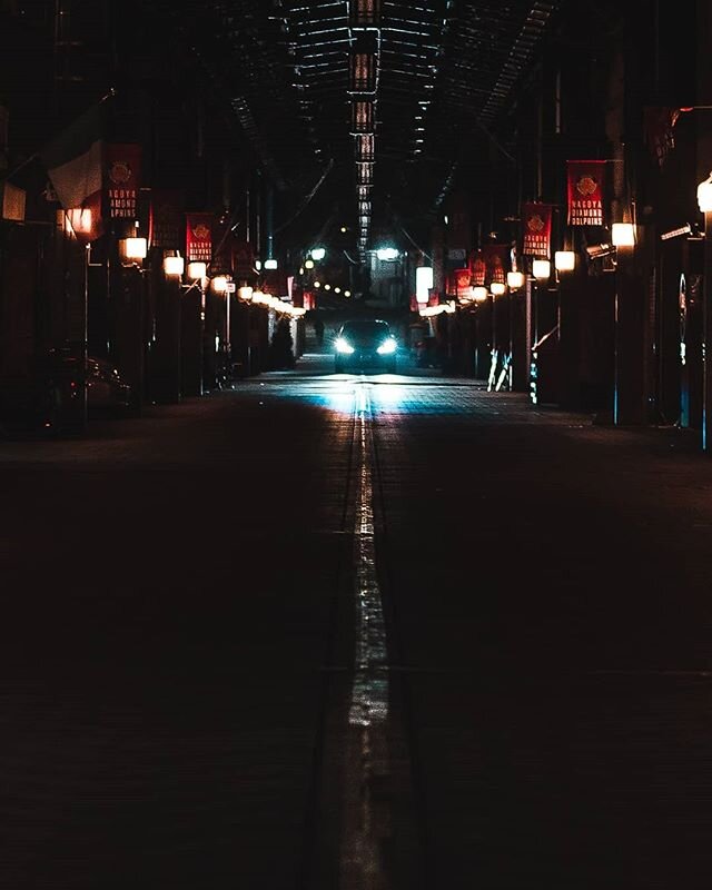 Endoji shopping street at night 🚘
。
。
#円頓寺 #円頓寺商店街 #Endoji #endojishoppingstreet #explorejapan #cityscape #nightlights #nightshooters #nightscape #artofvisuals #awesomeearth #agameoftones #instajapan #visitjapanjp #travel #Japan #welivetotravel #glo