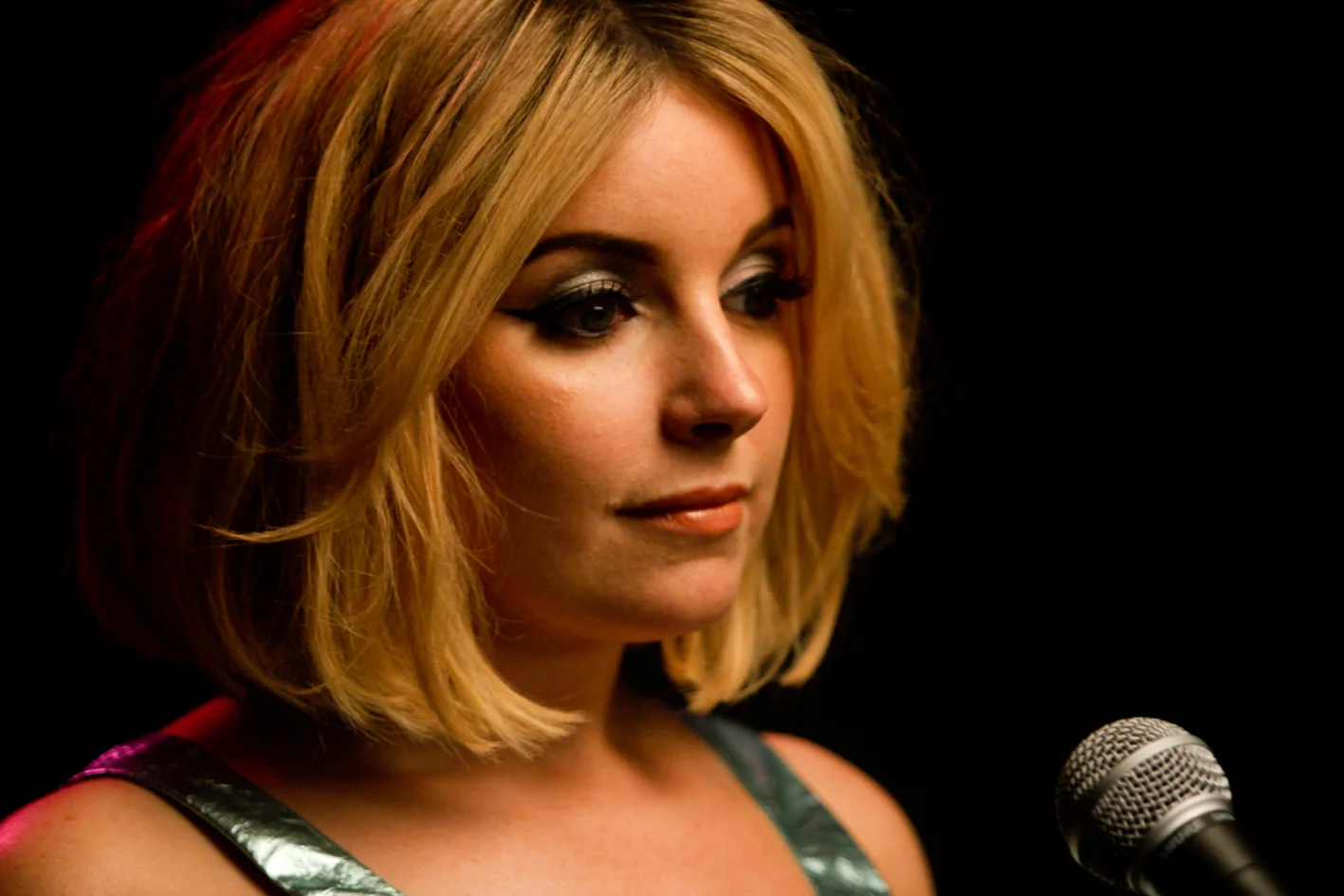 Behind the scenes of Little Boots music video