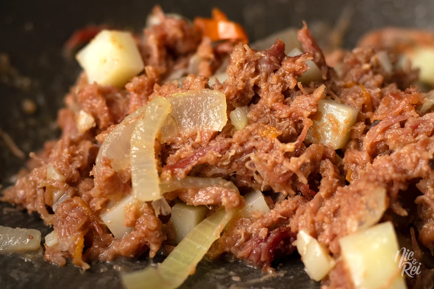 filipino-corned-beef.jpg