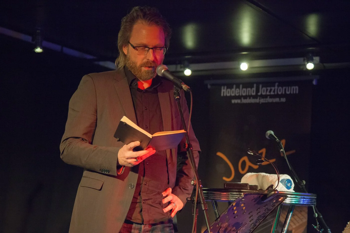 Leif Høghaug hadde lynforedrag om Håvard Rem. Foto: Terje Pettersen