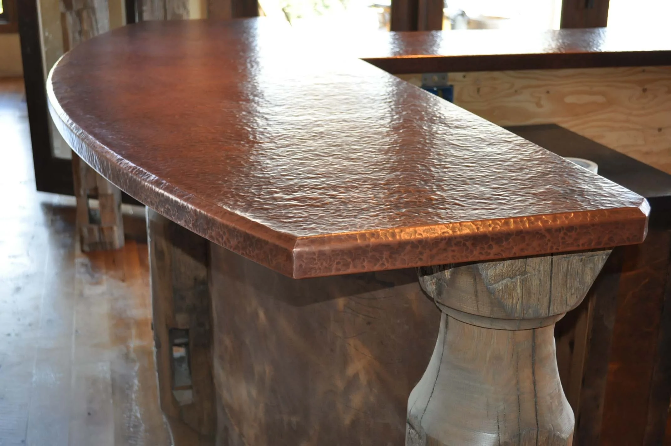Cool copper countertop by Mountain Copper Creations&nbsp;http://www.mtncoppercreations.com/