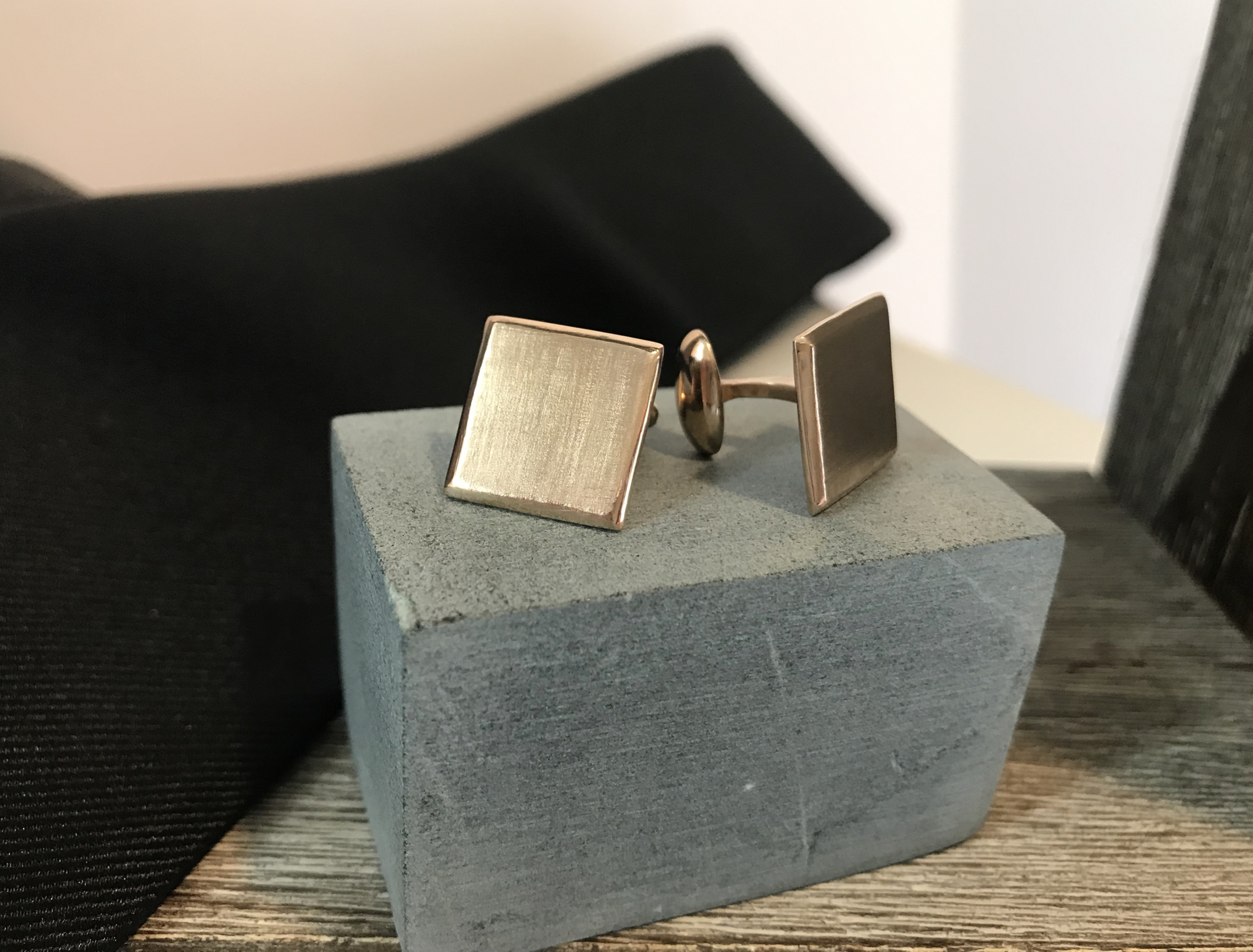Beveled cufflinks