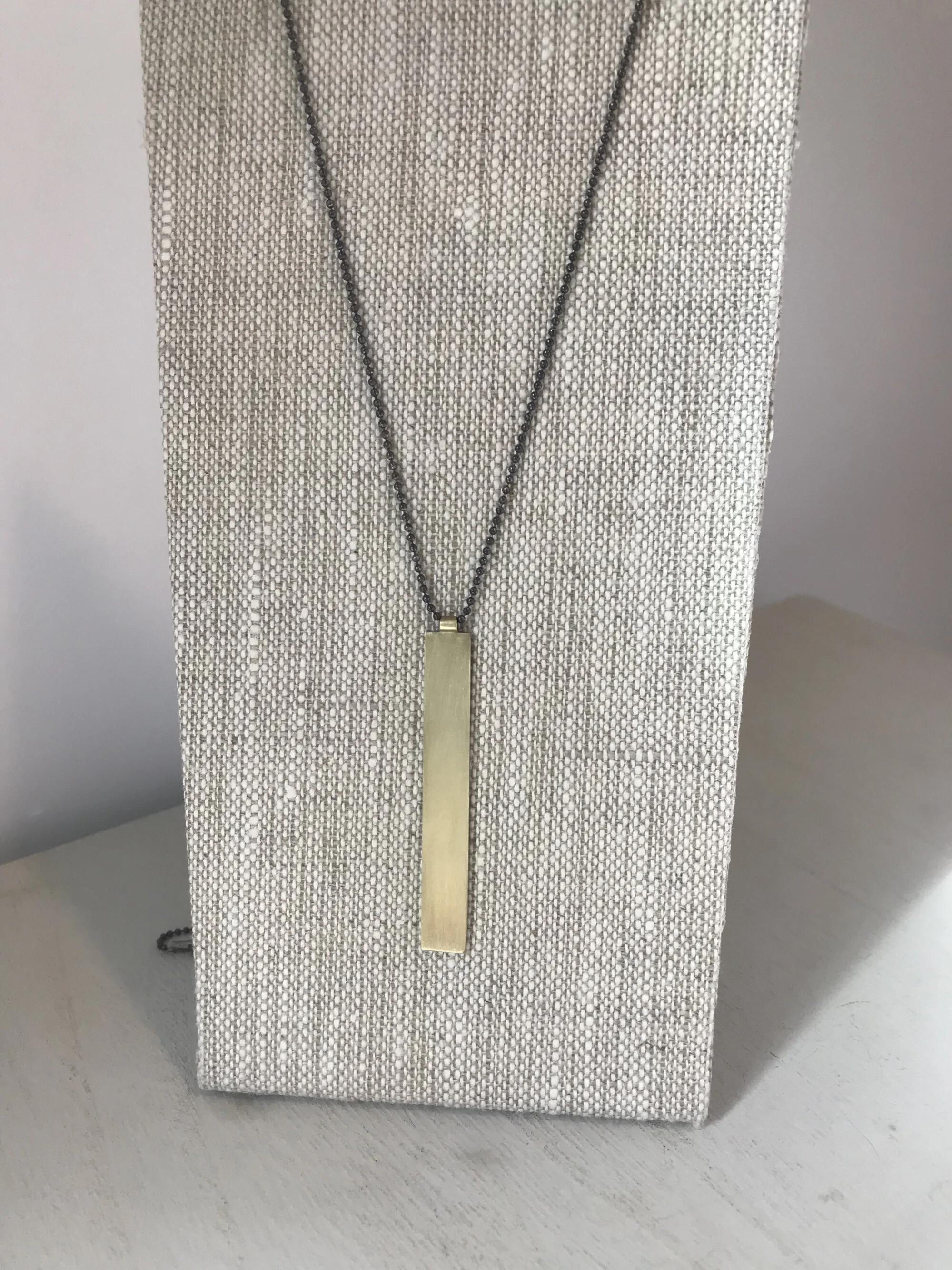 Minimalist women's necklace