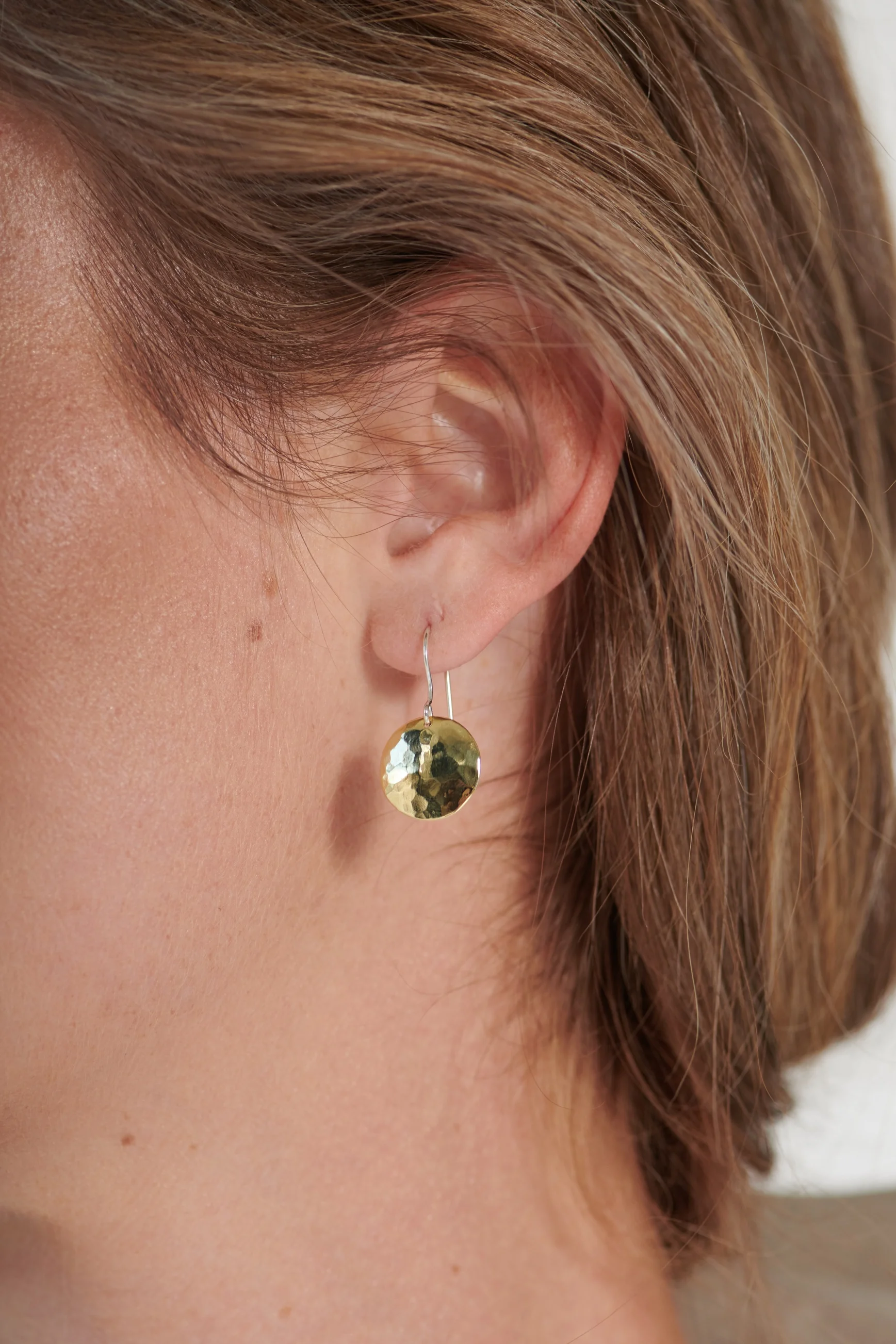 Disc earrings, 1/2"