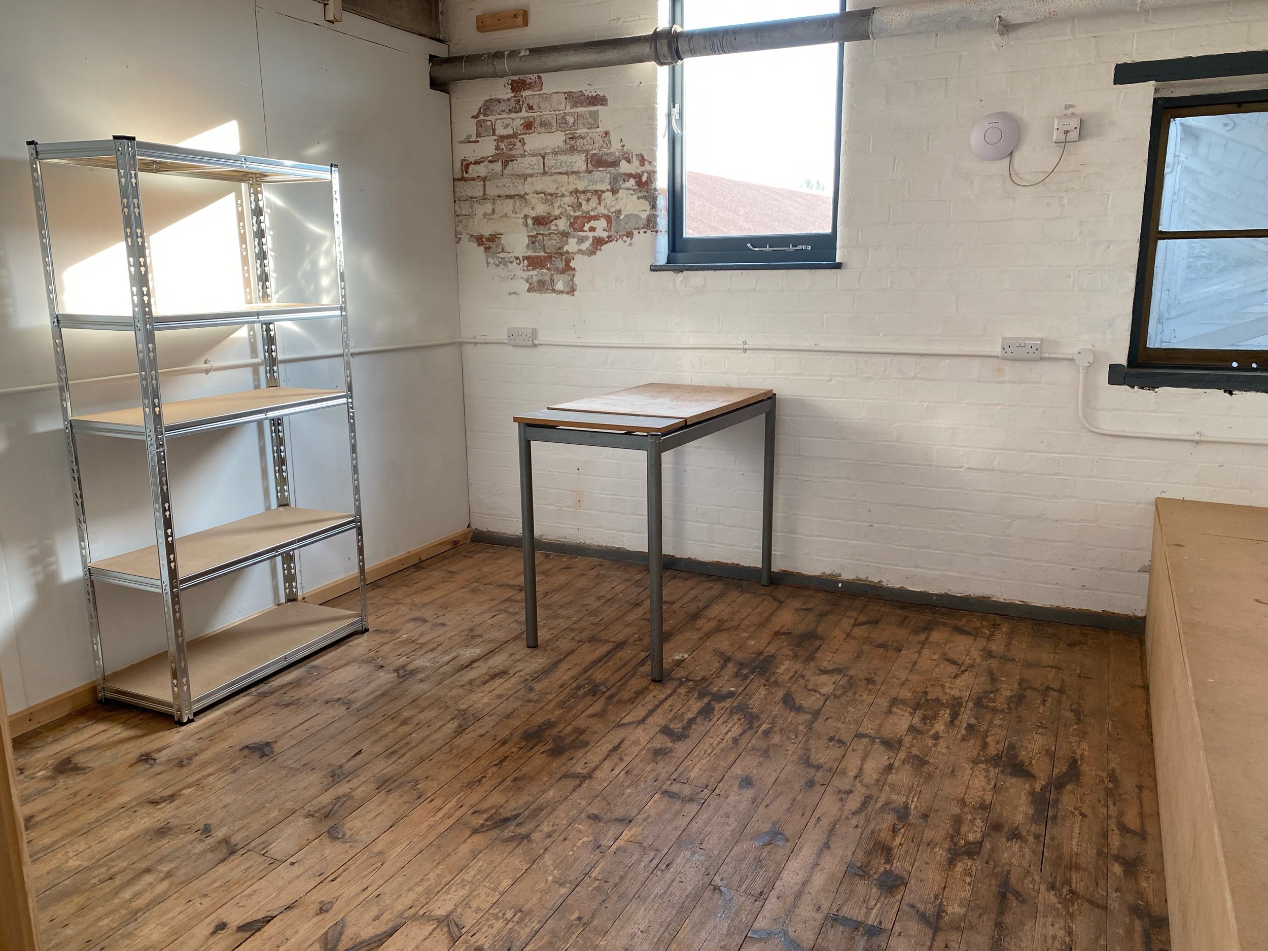 Share! Top Floor Studio TFS2