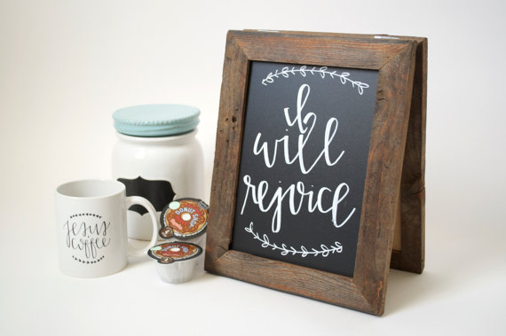  Sarah from Chalk Full of Love pairs her calligraphy beautifully with our chalkboards.
