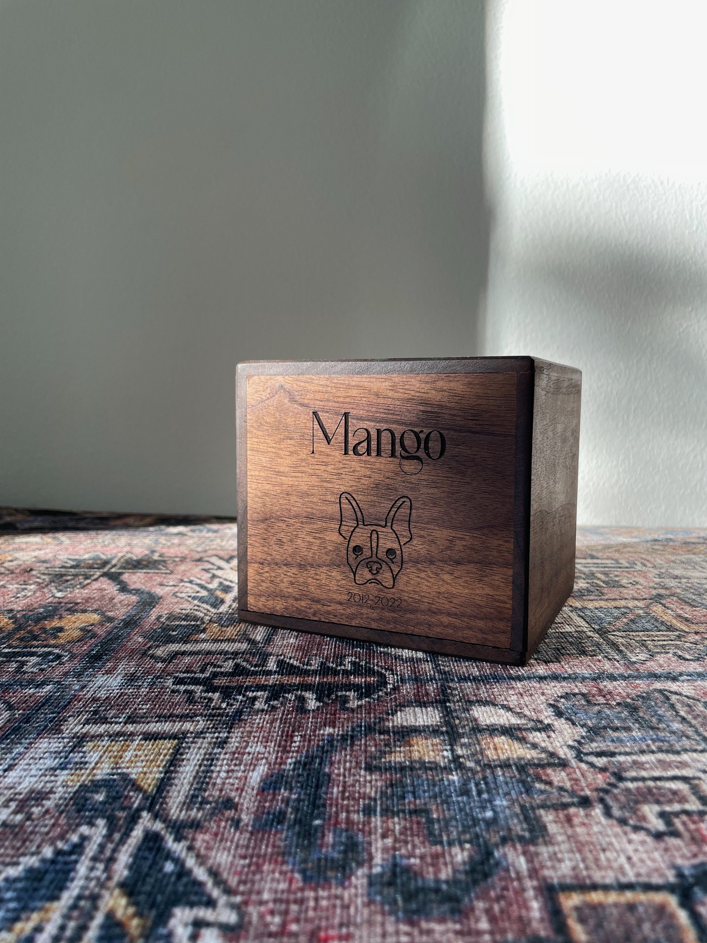 https://i.etsystatic.com/6598191/r/il/39a3a5/4180698514/il_fullxfull.4180698514_6znn.jpg