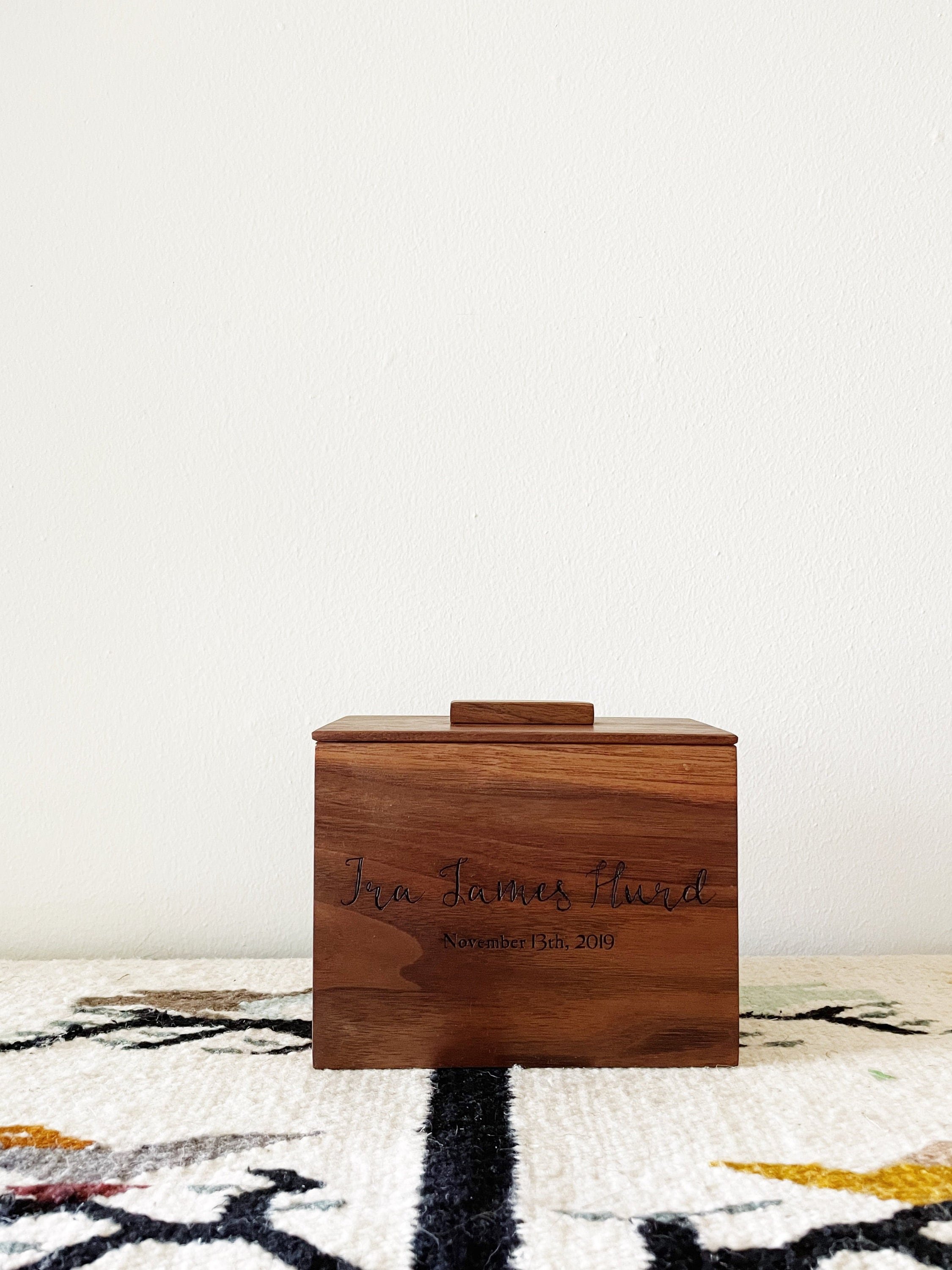 https://i.etsystatic.com/6598191/r/il/38d3d3/4076552903/il_fullxfull.4076552903_8hfo.jpg