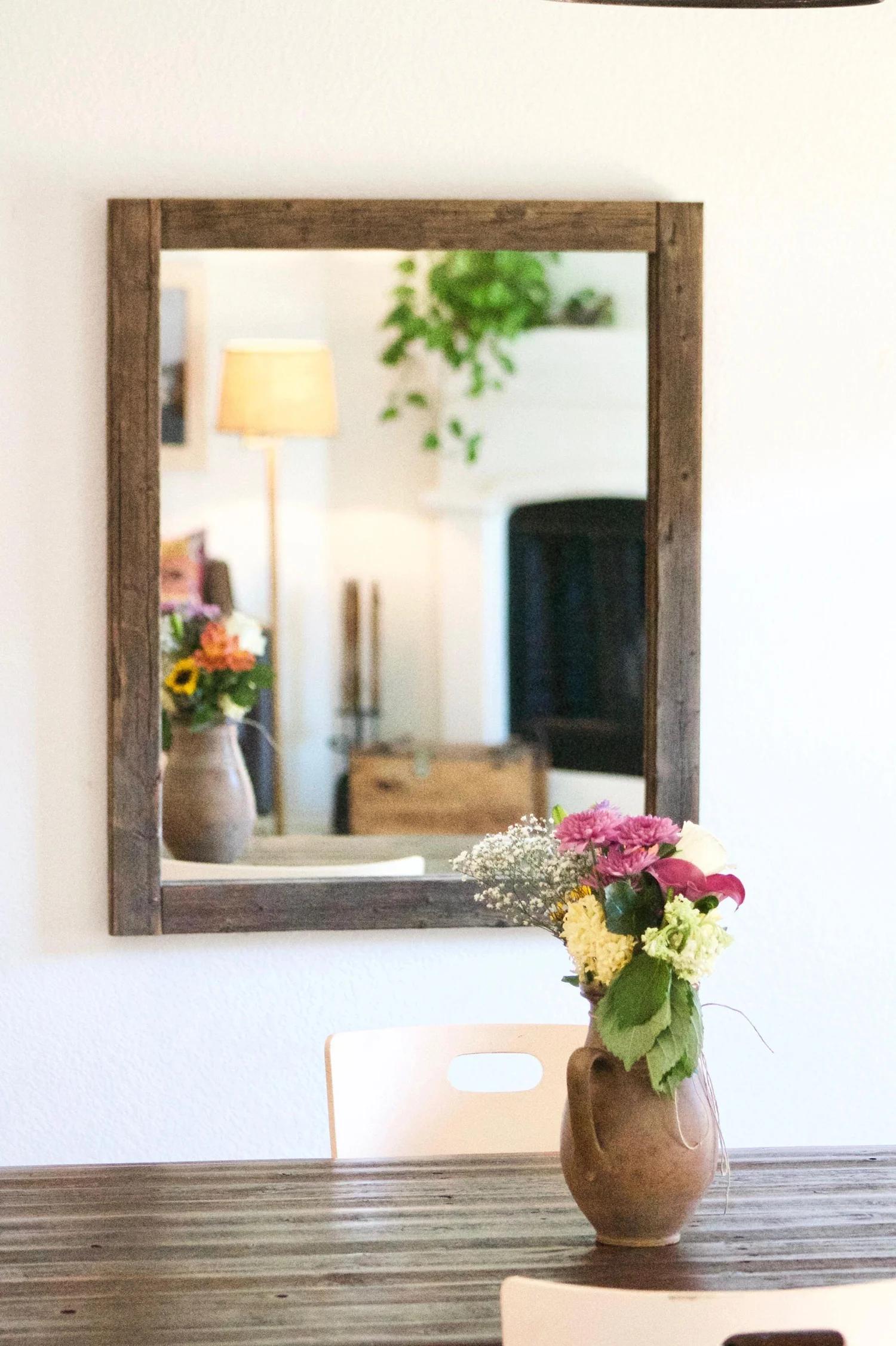 How to Decorate a Large Bathroom Mirror: Stunning Ideas to Transform