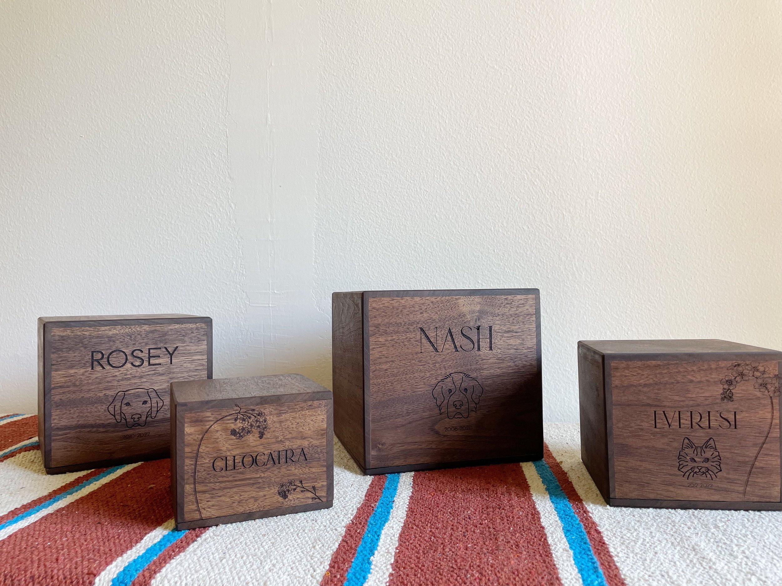 https://www.etsy.com/img/6598191/r/il/ec8464/4133873140/il_fullxfull.4133873140_65g2.jpg