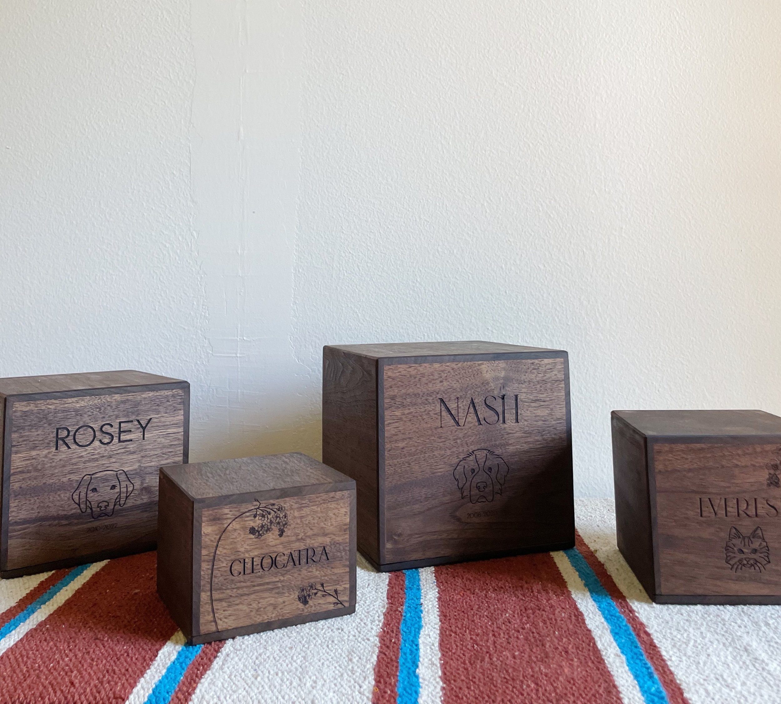 https://www.etsy.com/img/6598191/r/il/f08c87/4180716556/il_fullxfull.4180716556_aae1.jpg