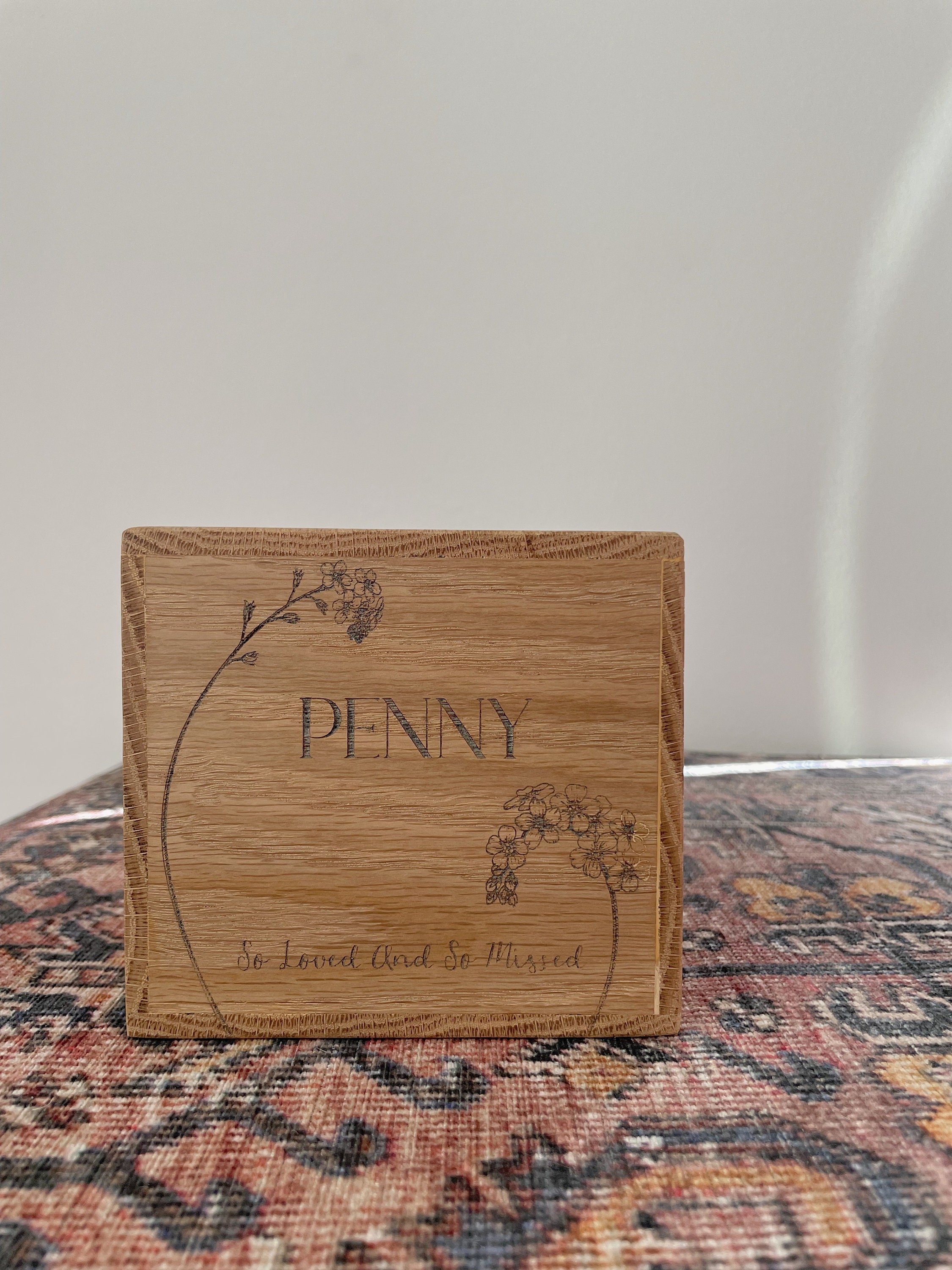 https://www.etsy.com/img/6598191/r/il/ea5d5f/4180715588/il_fullxfull.4180715588_8swm.jpg