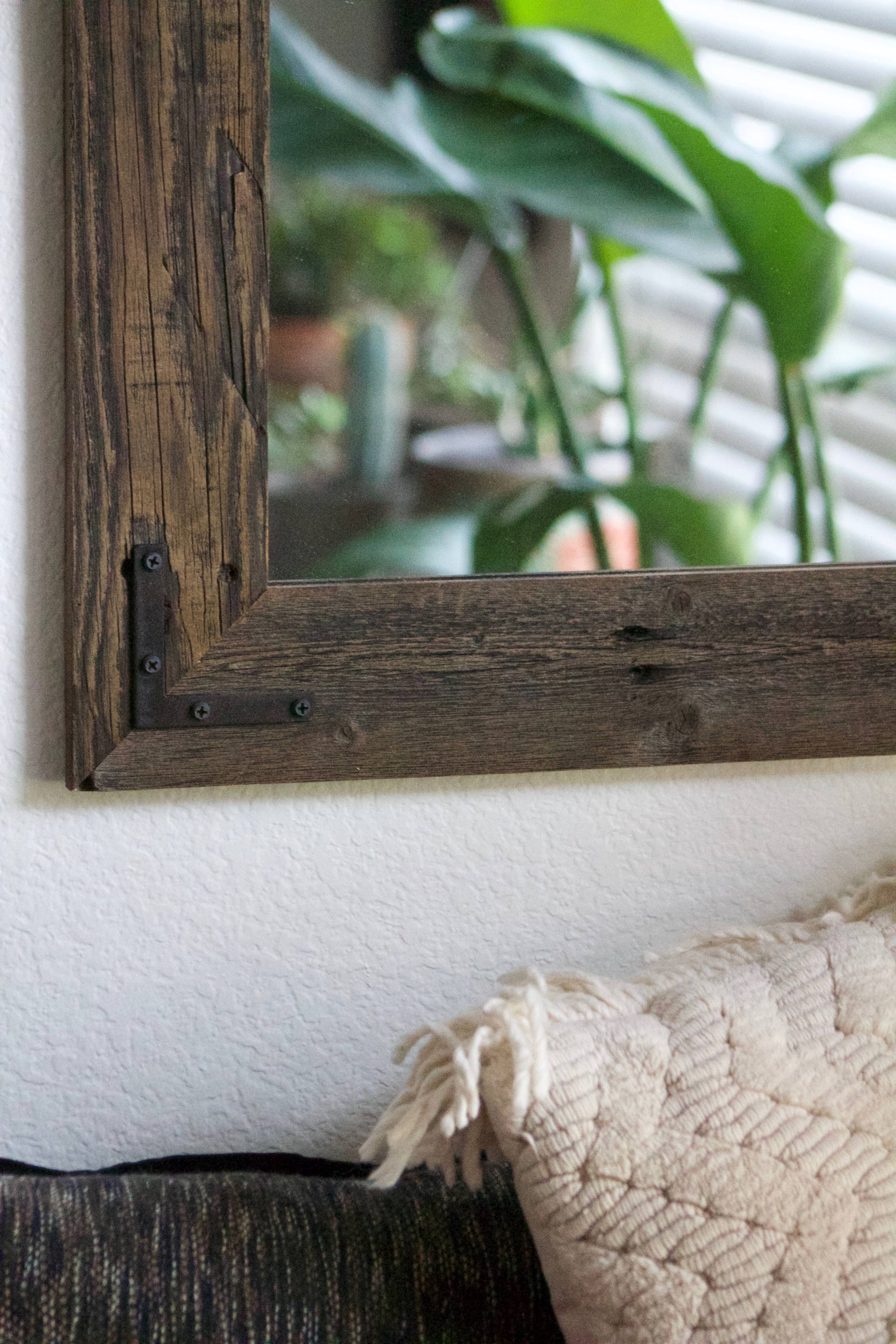 https://i.etsystatic.com/6598191/r/il/e95659/1372517158/il_fullxfull.1372517158_hz0u.jpg
