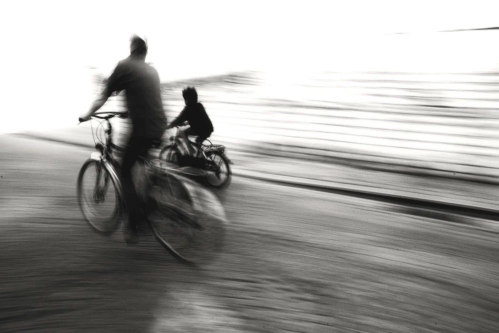 “Biking: the 'learning' look” Yvette Depaepe