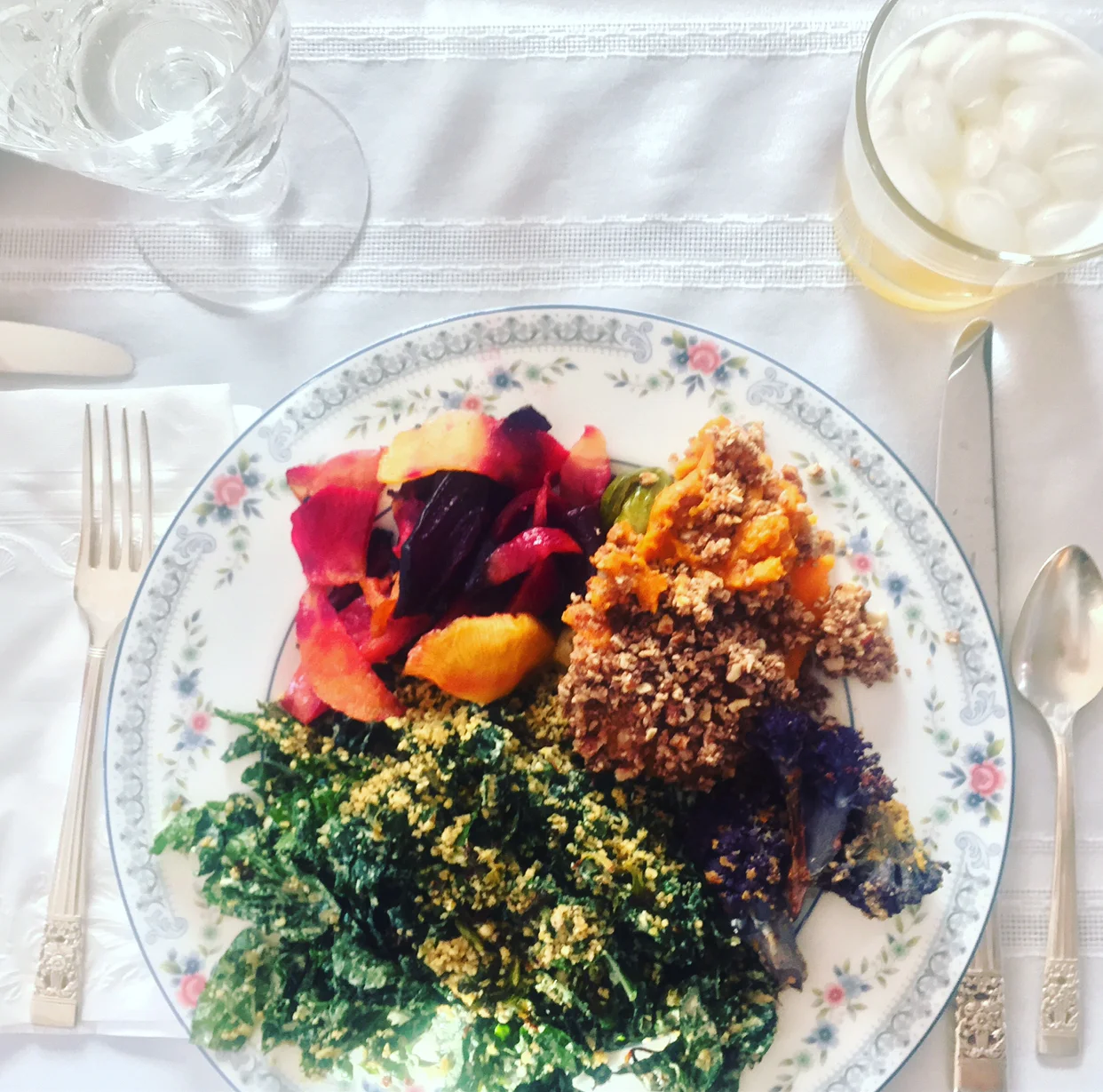 My Thanksgiving dinner = a rainbow of veggies!