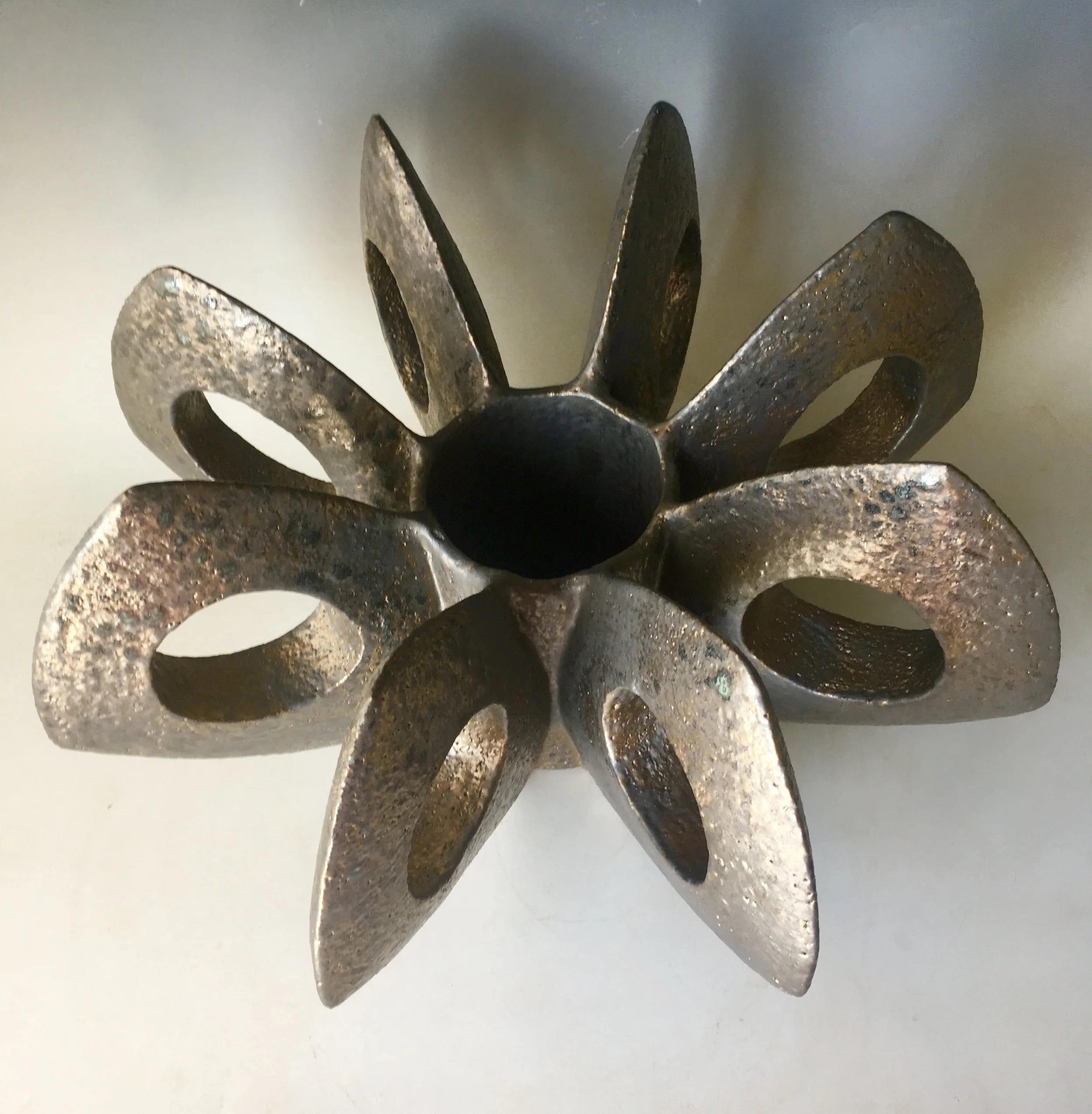 'Crown 1'
