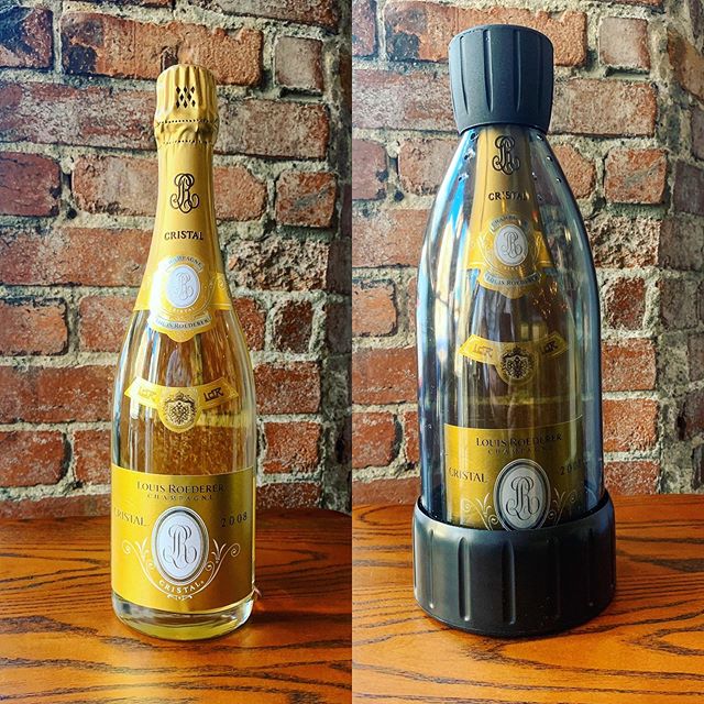 Now pouring... @louisroederer_ 2008 Cristal BTG for the holiday season with the Perlage System 🥂