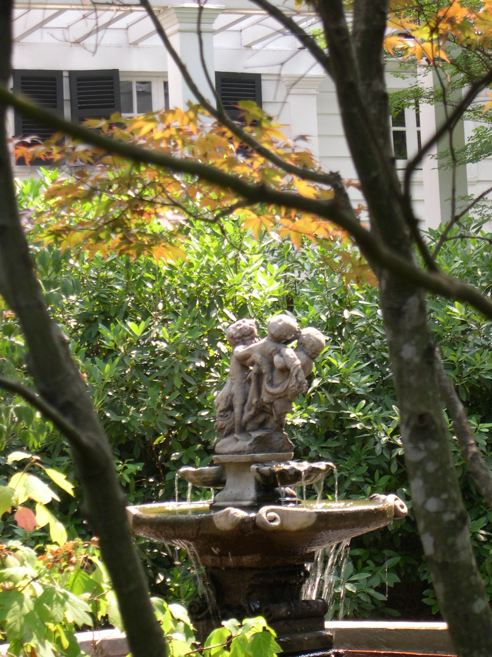 Bird triplet fountain.JPG