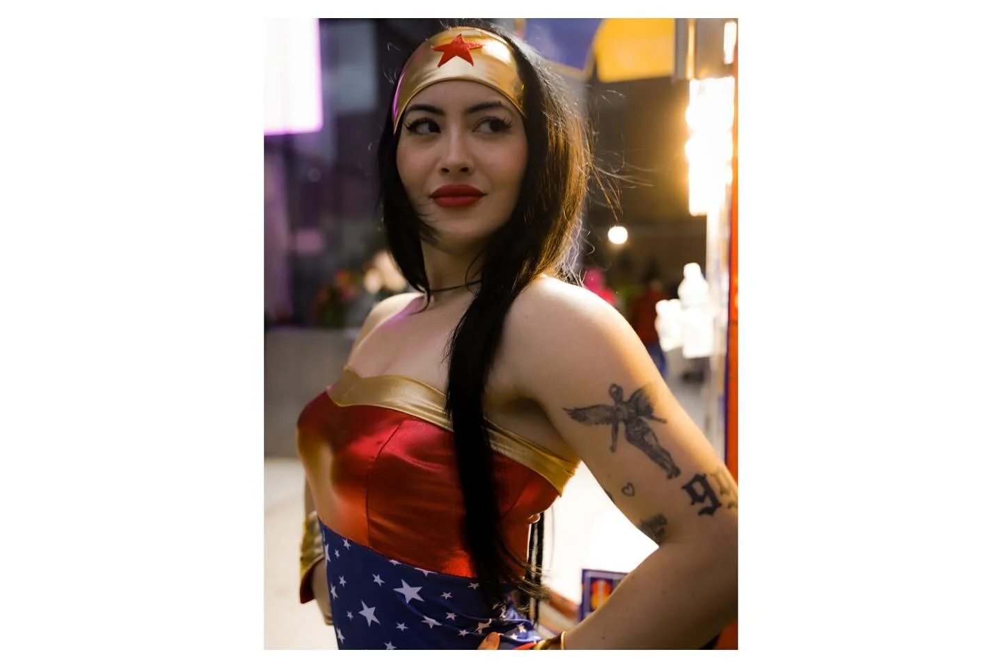 It&rsquo;s the most wonderful time of the year (and I forgot to order my pass early - so I&rsquo;m hanging outside 😭). A few portraits from Comic Con - Day 2. I love the whimsy and creativity and look forward to NYCC every year. I may throw my red w