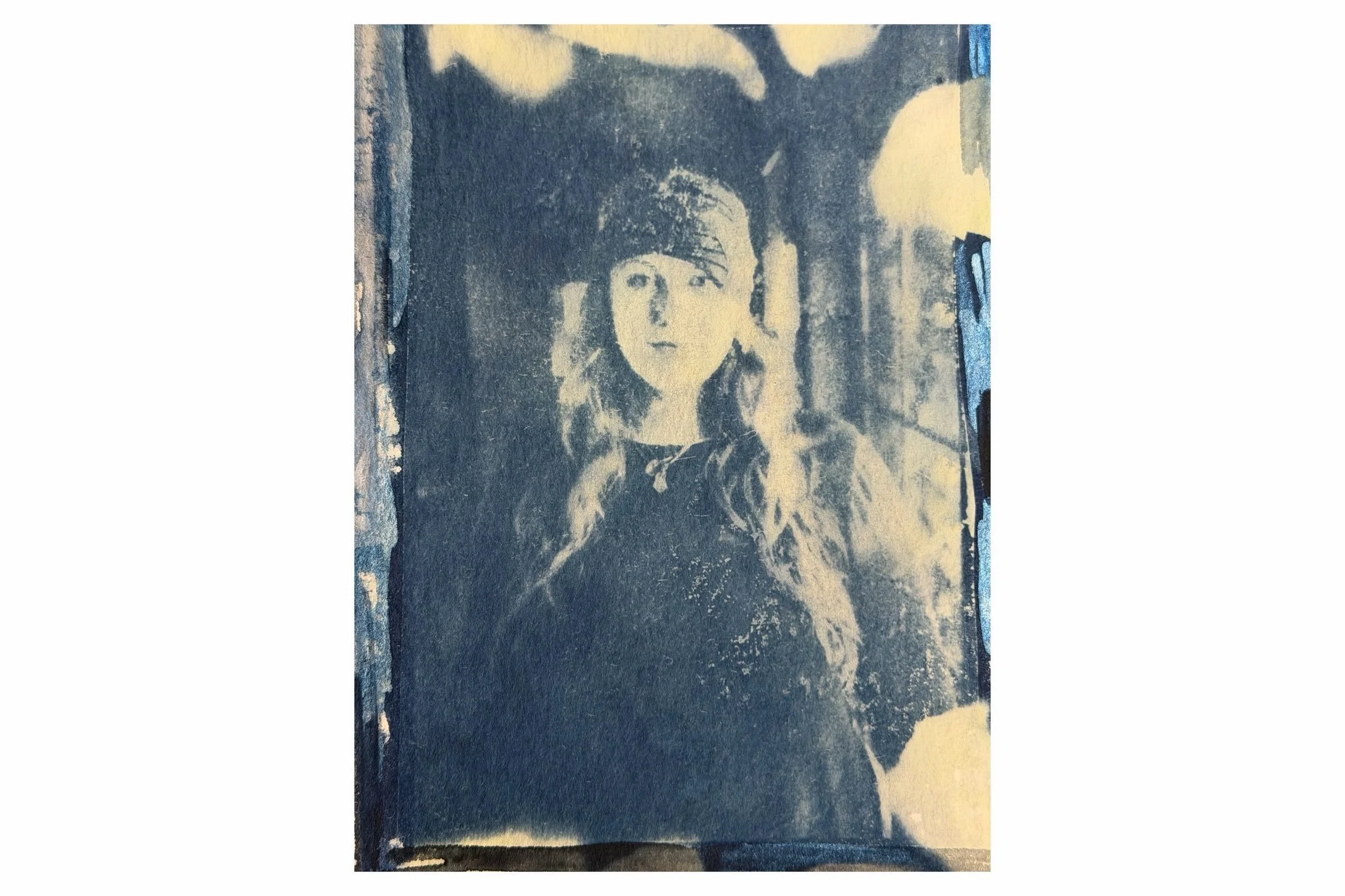 Last year, I started making cyanotypes of historical witches. I thought it would be fun to bring some contemporary ones into the series as well, starting with these three (shoutout to the beautiful @jillianlayne9, @stellamaclaine, and Stacy!) 

I mak