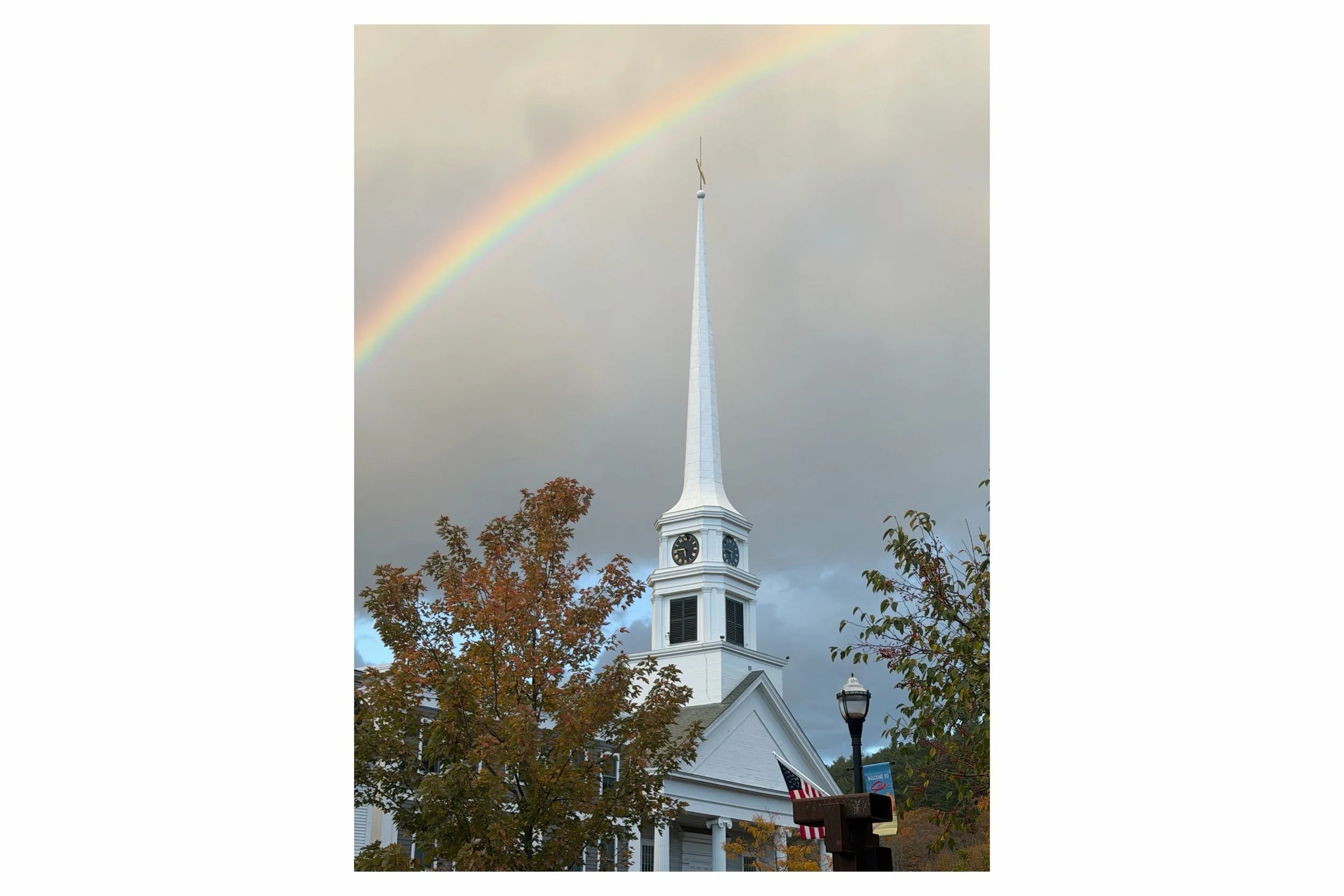 My special skills and interests include launching myself out of the passenger side of cars to get a good photo. 📸🌈

#vermont #vermontphotographer #stowe #stowevt