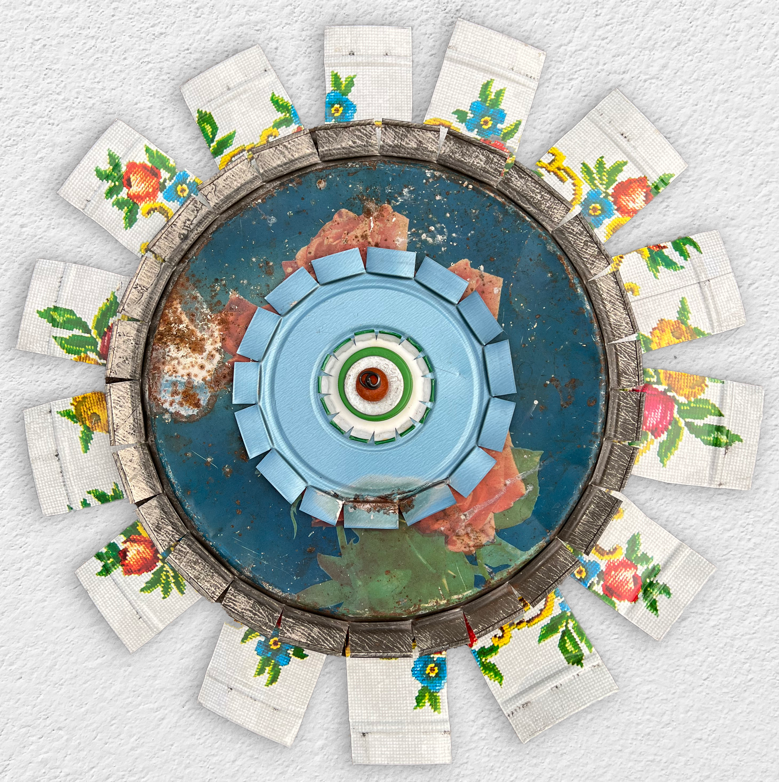 Blue-Vintage-Roses-wall.png