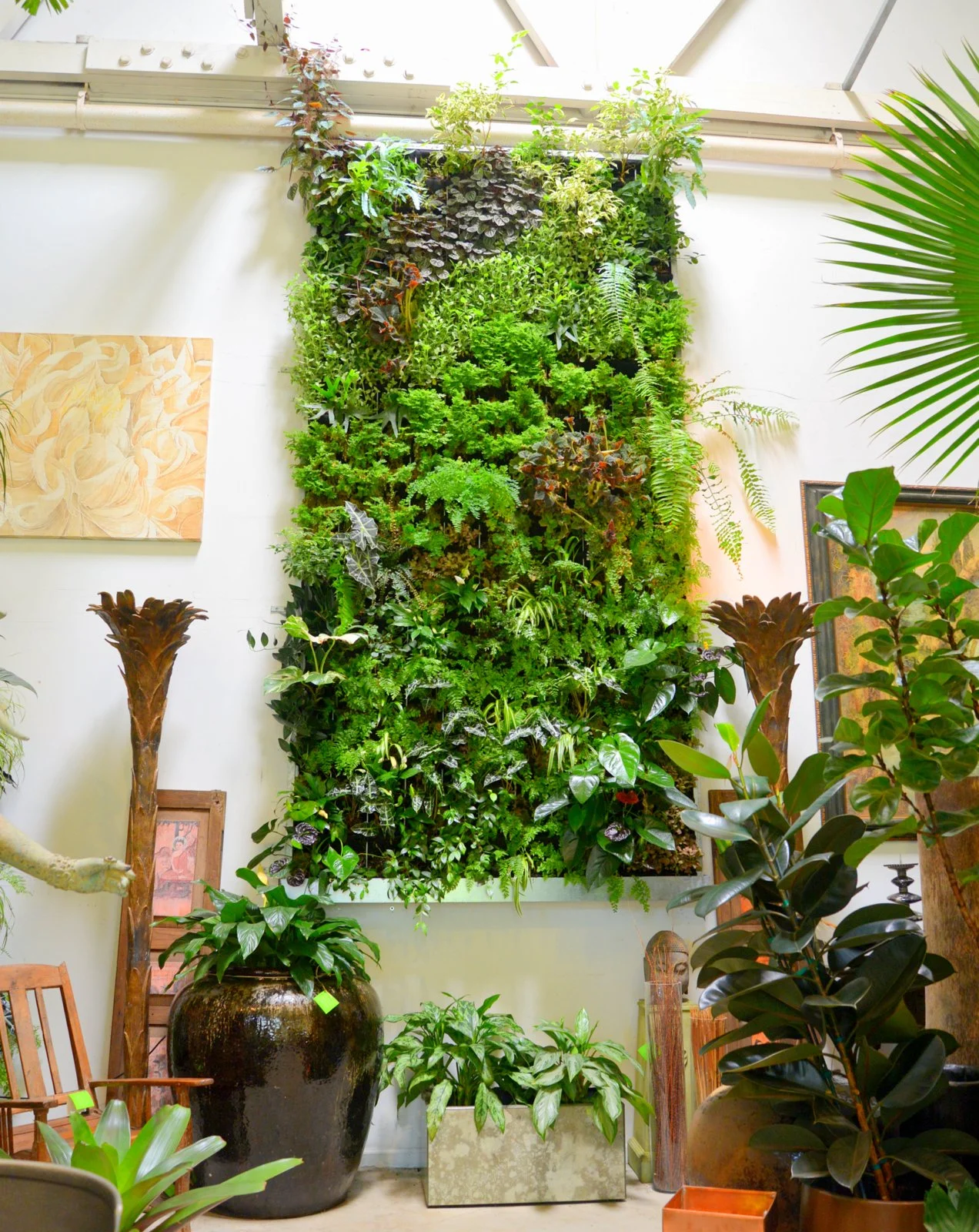 Brandon Pruett, Living Green Design Showroom, San Francisco. Florafelt Pro System.