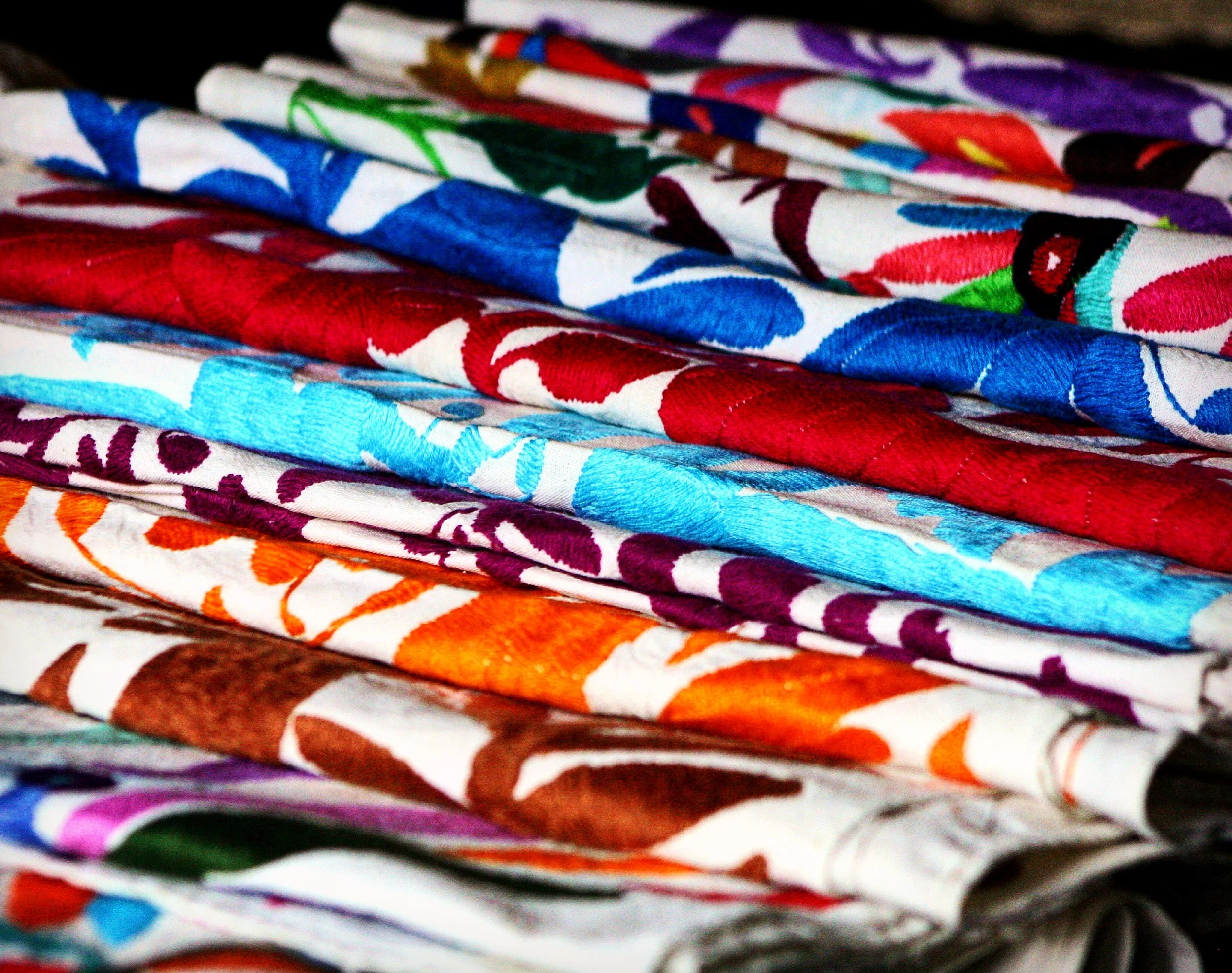 Hibiscus Linens – A Handmade Tradition.