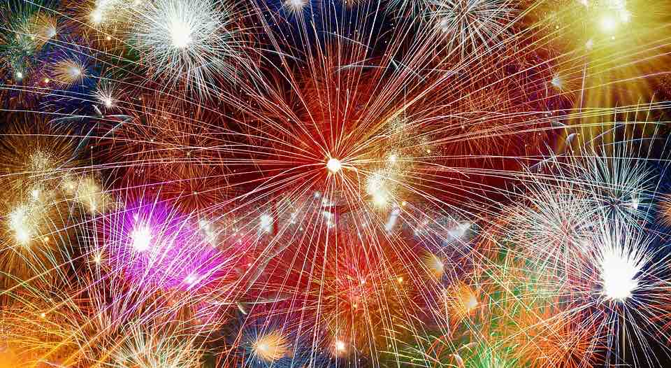 fireworks-2248223_960_720.jpg