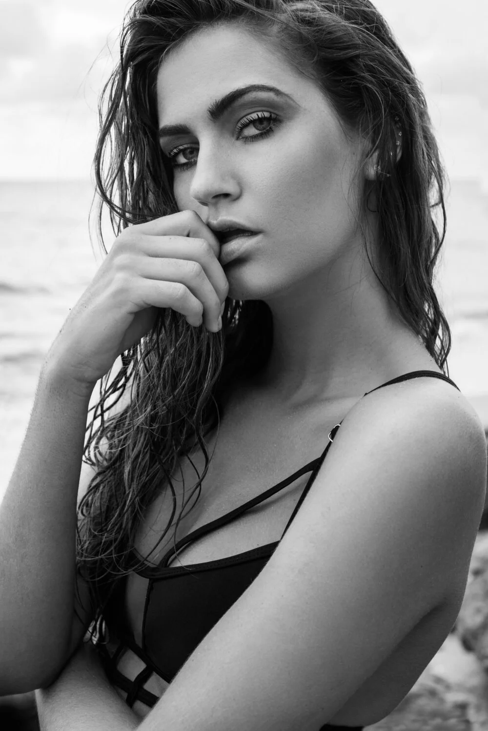 Why Every Aspiring Model Needs a Professional Photographer for Model Portfolio Success