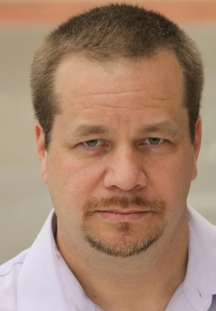 Headshot7.2013.jpg