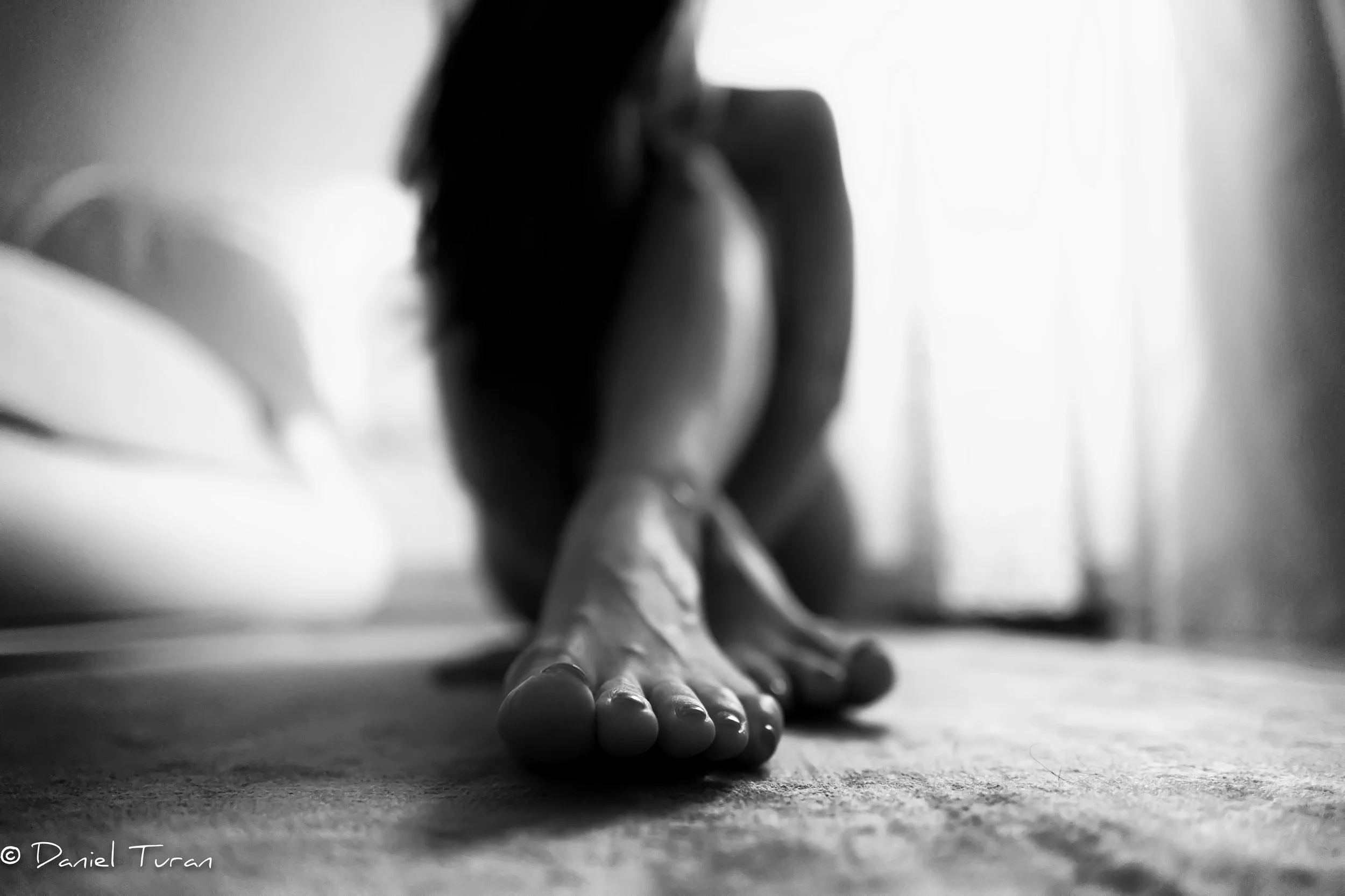 Jaklin sensual in b&w-3.jpg
