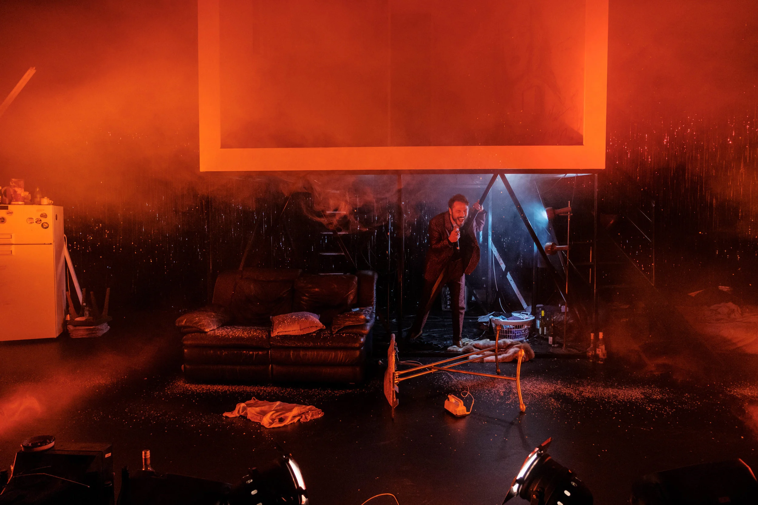 5822 DT19LV 5261 © Robert Catto.jpg