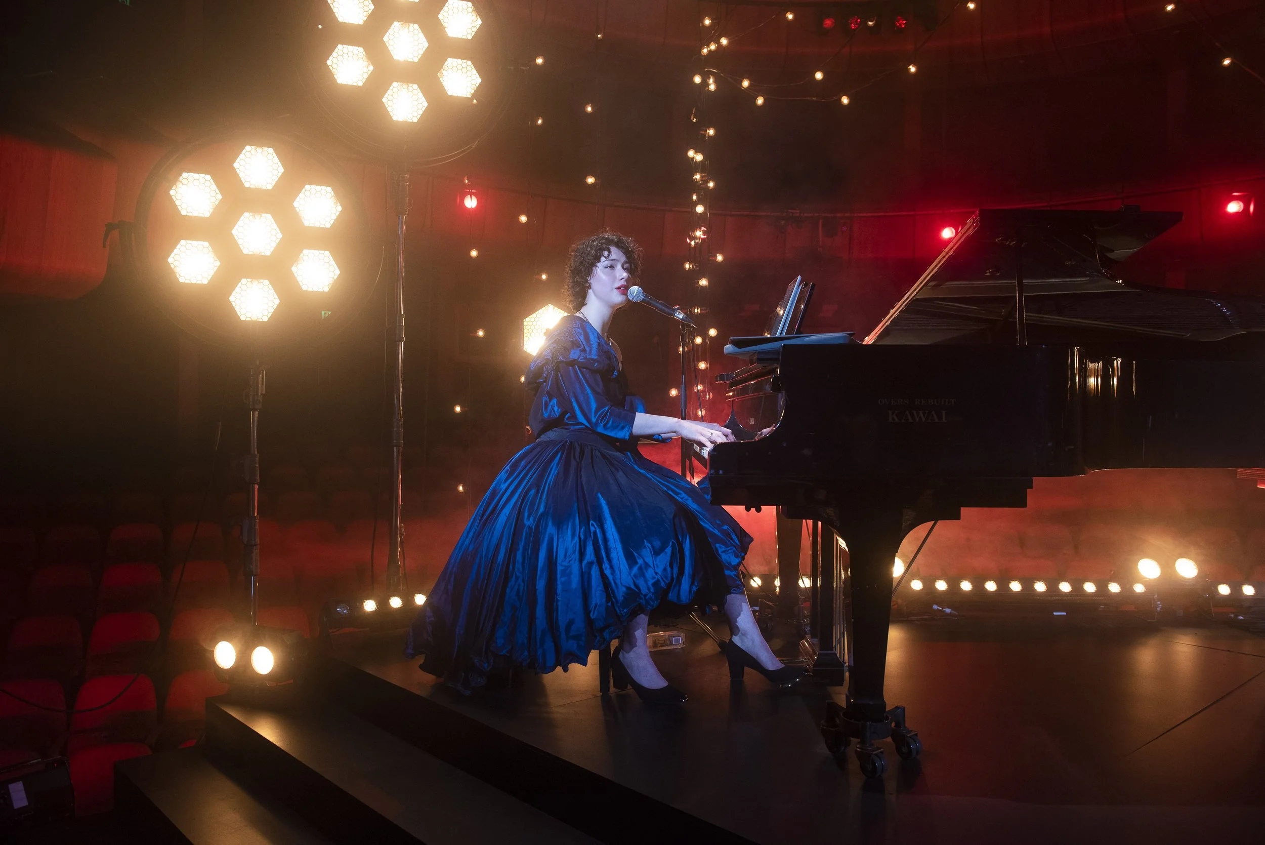 DEV22-RaiseCurtain22-2 (122).jpg