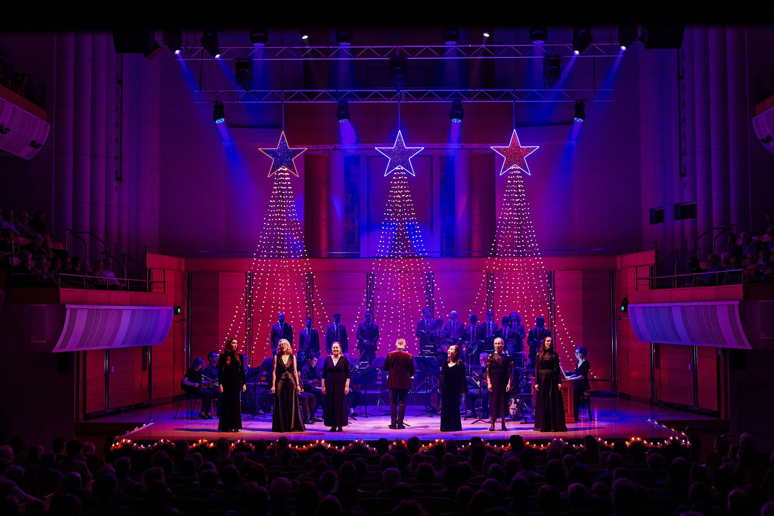 DC6654_1825_ABO Noel performance_foto Keith Saunders.jpg