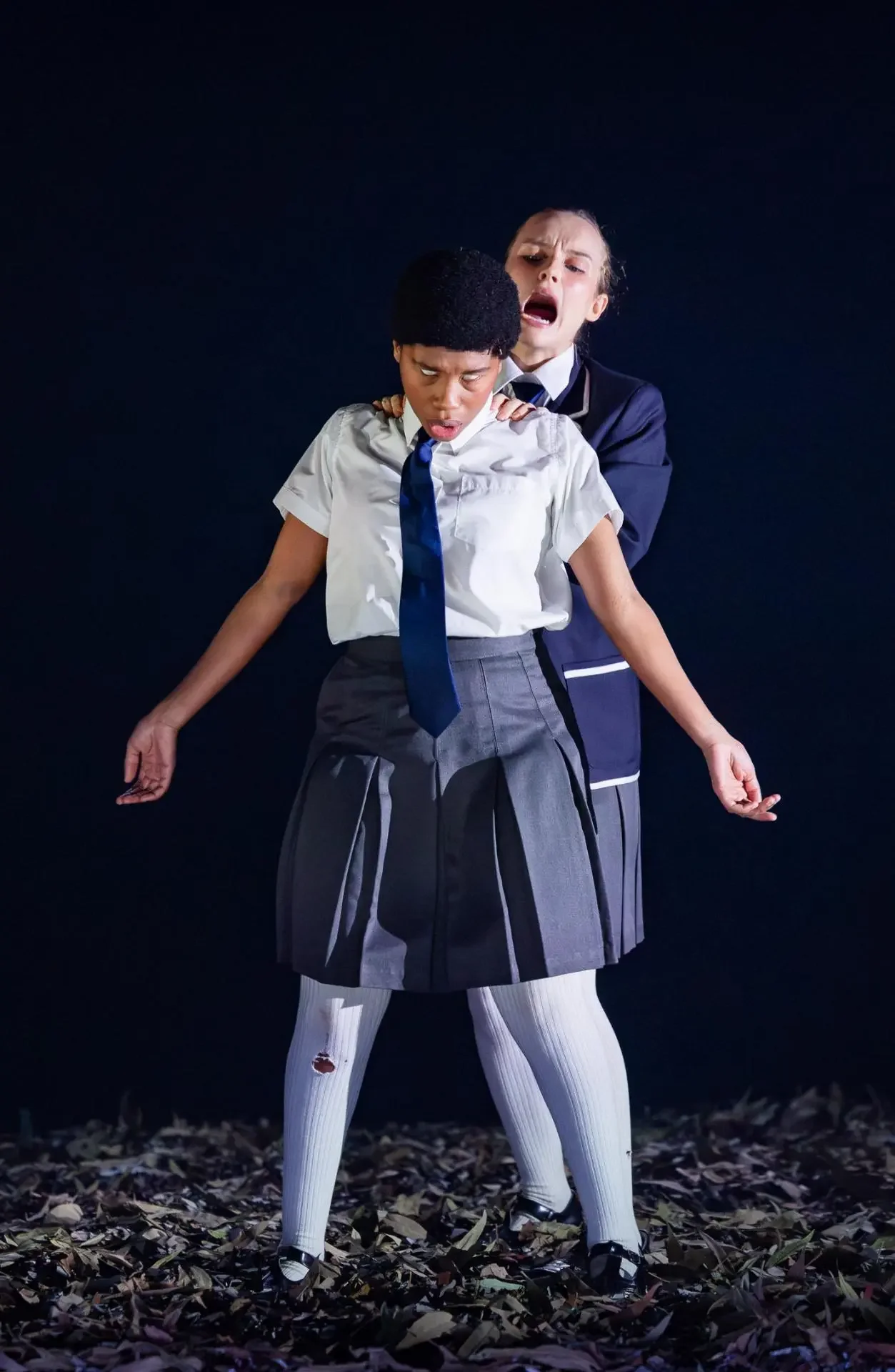 picnic-at-hanging-rock_drama-theatre_credit_daniel-boud_103-1.jpg.webp