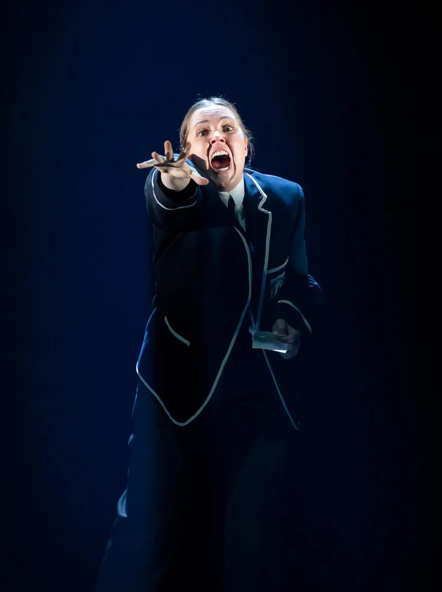 picnic-at-hanging-rock_drama-theatre_credit_daniel-boud_068-1.jpg.webp
