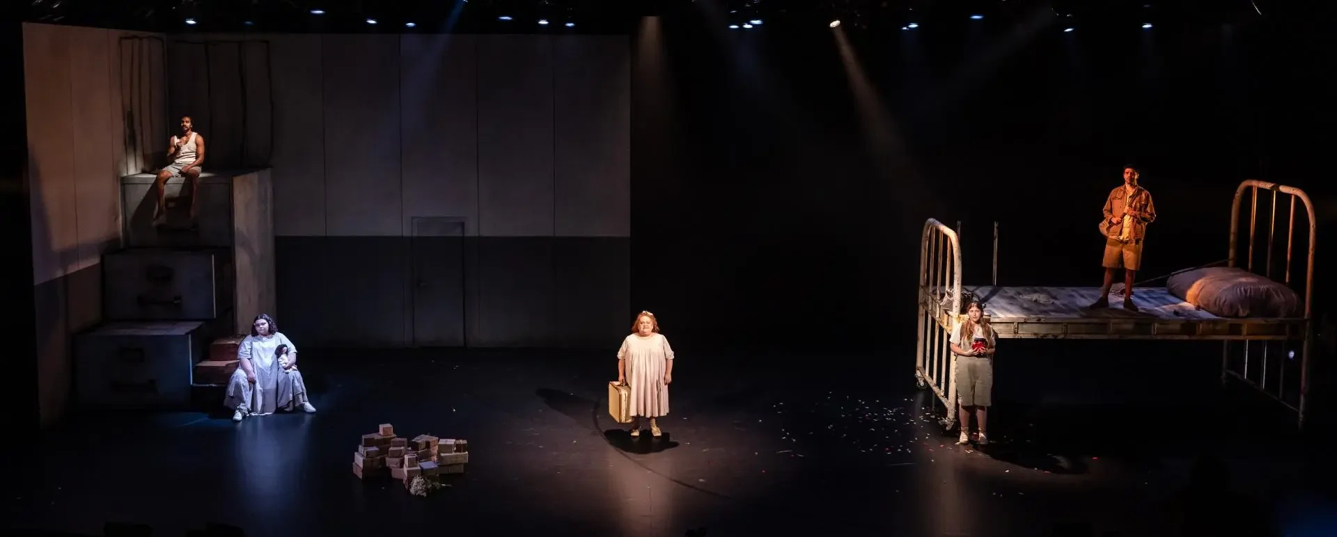 stolen_sydney-theatre-company_credit_daniel-boud_130-1.jpg.webp