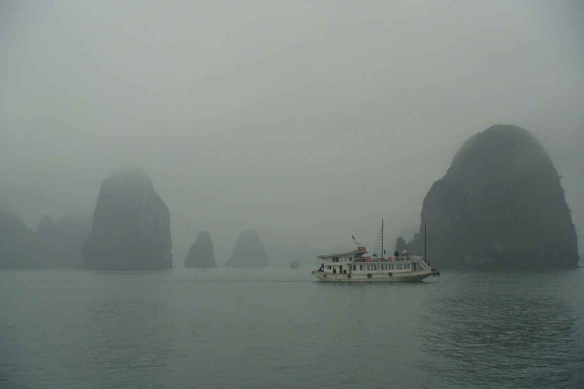 Halong Bay, Vietnam (foto di Daniele Salvo)
