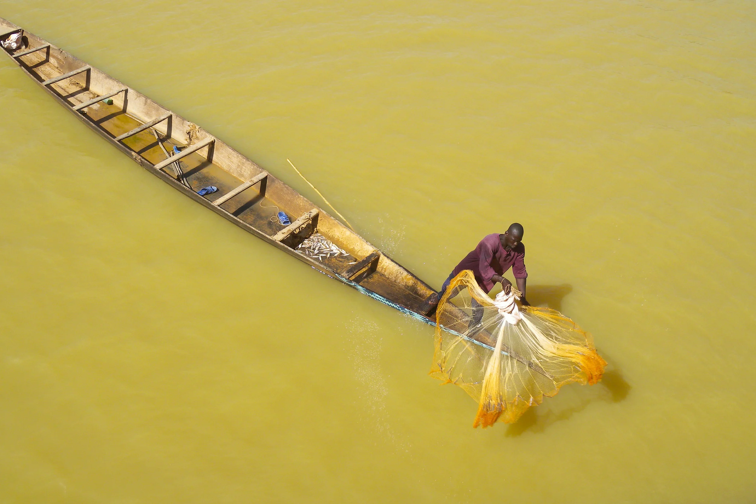 Mali pescatore sul fiume Bani.JPG