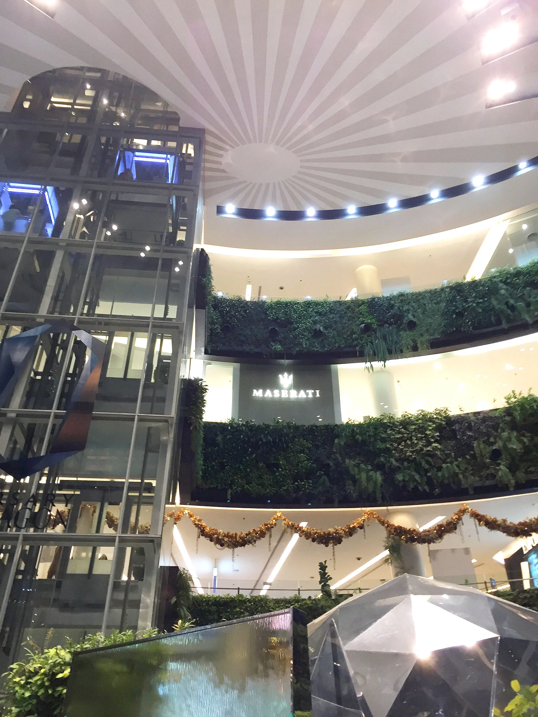 SHOPPING MALLS: Bangkok is one of the shopping capitals of the world, and a trip to Bangkok isn't complete without visiting the plethora of megamalls , from high-end to affordable.