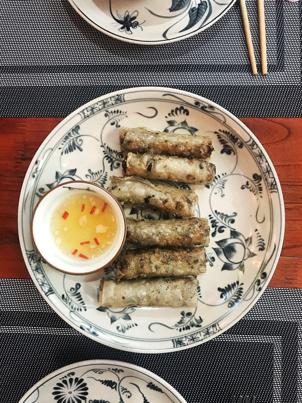  DELICIOUS CRISPY EGG ROLLS FROM SPICE GARDEN TAMCOC 