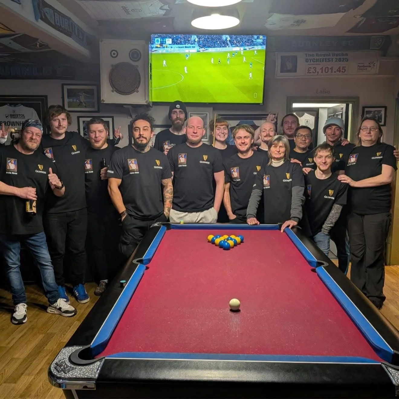 Great to see @theroyaldyche Pool Team in their new team t-shirts!! 🎱

Thankyou for your support as always!

We offer a full printing and embroidery service and always look forward to working with new teams and businesses.. get in touch! 😃