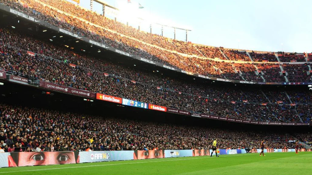 Perimeter board animation at Camp Nou | Life Size Messi