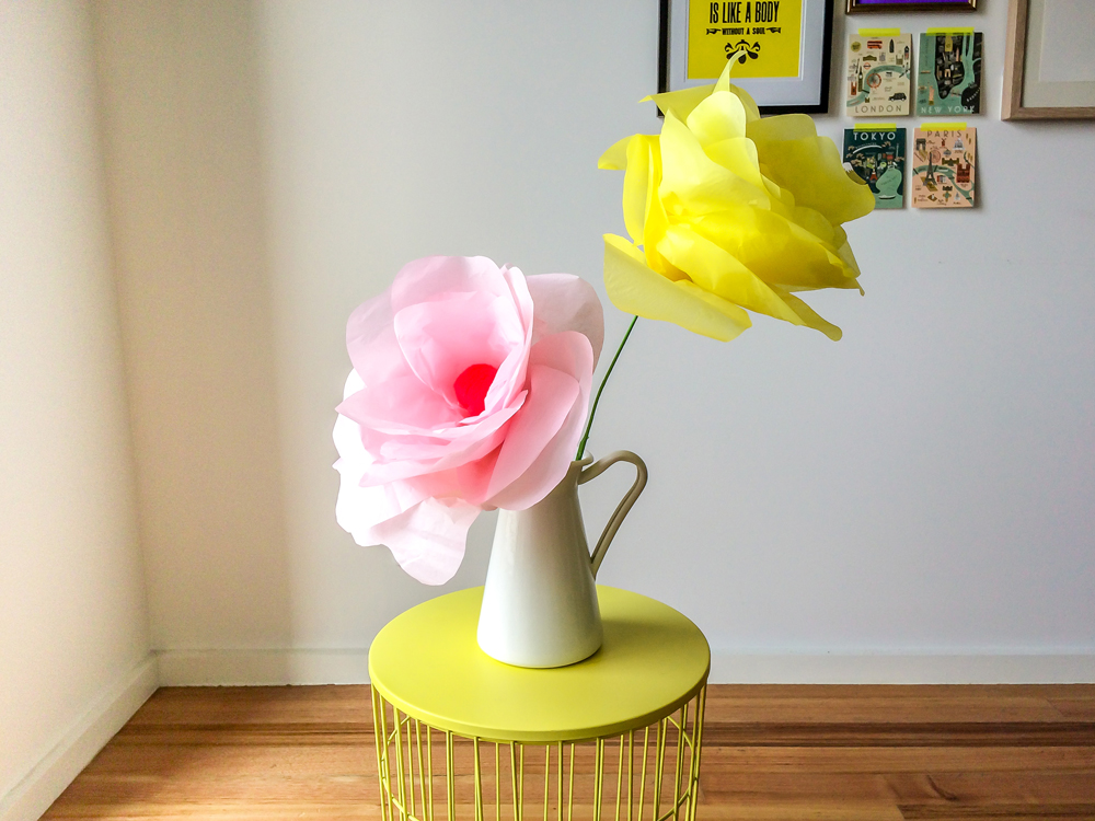 make-parties-giant-paper-flowers-W.jpg