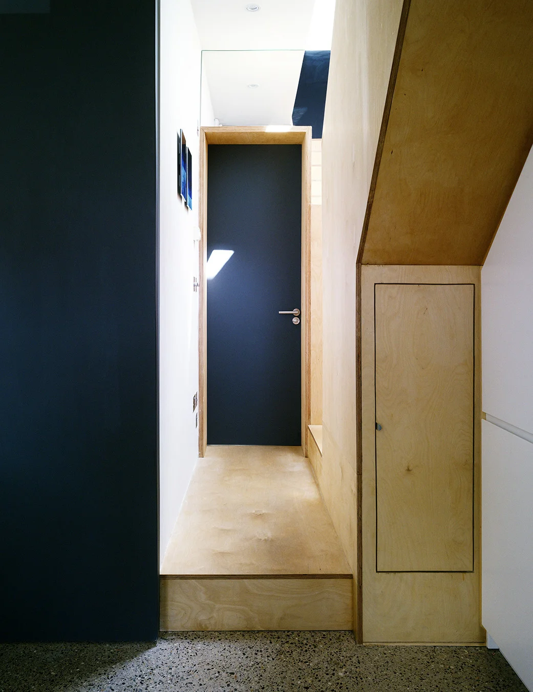 1355-04A G6P CDA TO STAIRS.jpg