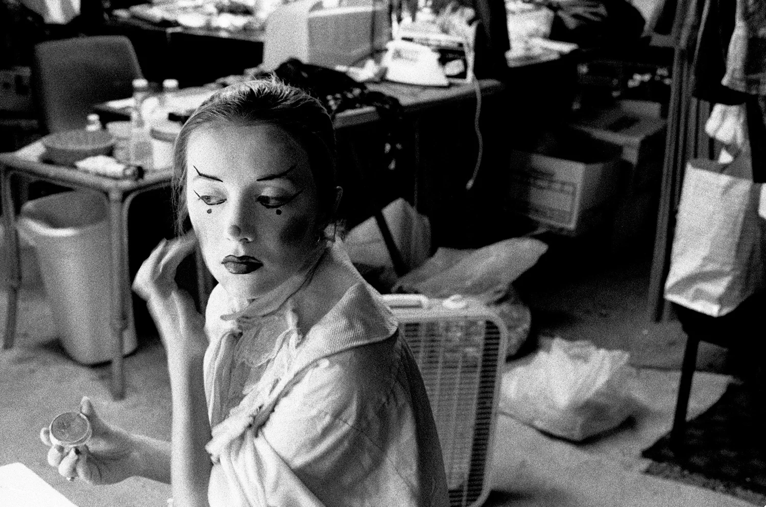 backstage_300-4x7.jpg