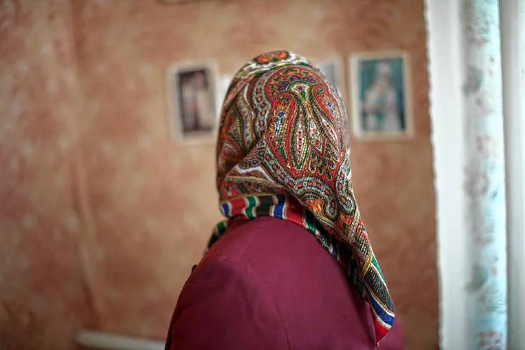 Daily Hampshire Gazette Beyond the Forest: Photo exhibit looks at Jewish life in Poland and Ukraine by Steve Pfarrer April 26, 2017