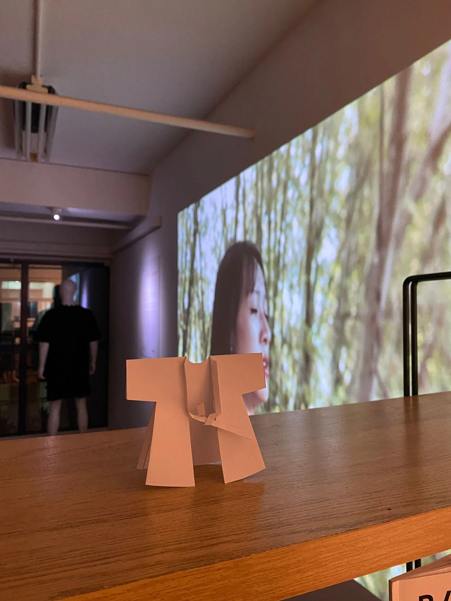  The Simple I Jacket Prototype developed for exhibition visitors to make their own jacket and understand the cutting process. 