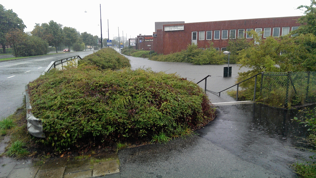 If you wanted to walk here you'd need scuba gear!
